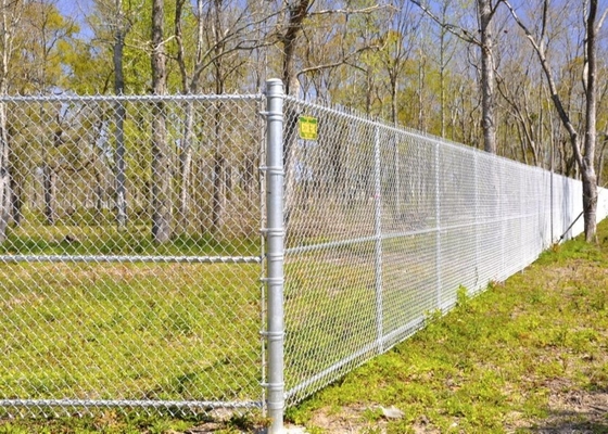 40x40mm Zinc Coated Chain Link Fence , 1.8mm Diameter Diamond Wire Mesh Fencing