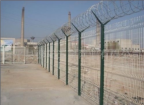 Rustproof 1.8m Tall Welded Wire Mesh Fencing For Boundary Security