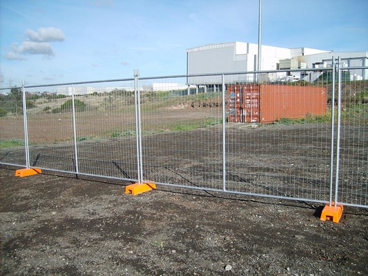 Eco Friendly 2.2m Height Temporary Steel Fencing With 50x100mm Mesh